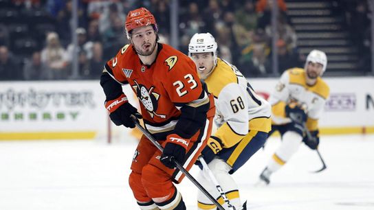 The latest on Mason McTavish and Connor Garland rumors... (Mason MacTavish)